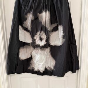 Versatile!!! Simply Vera Vera Wang Black and White A-Line Skirt